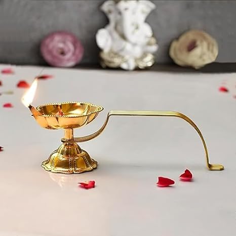Shree AASHIRWAD Traditional Brass Karpoor Dani Diya, Decorative Oil Lamp for Pooja, Home Decor and Diwali